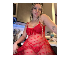 Chaude et courtoise disponible